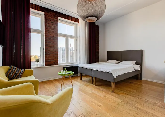 Stylish Studio In Perfect Location, 24H Reception